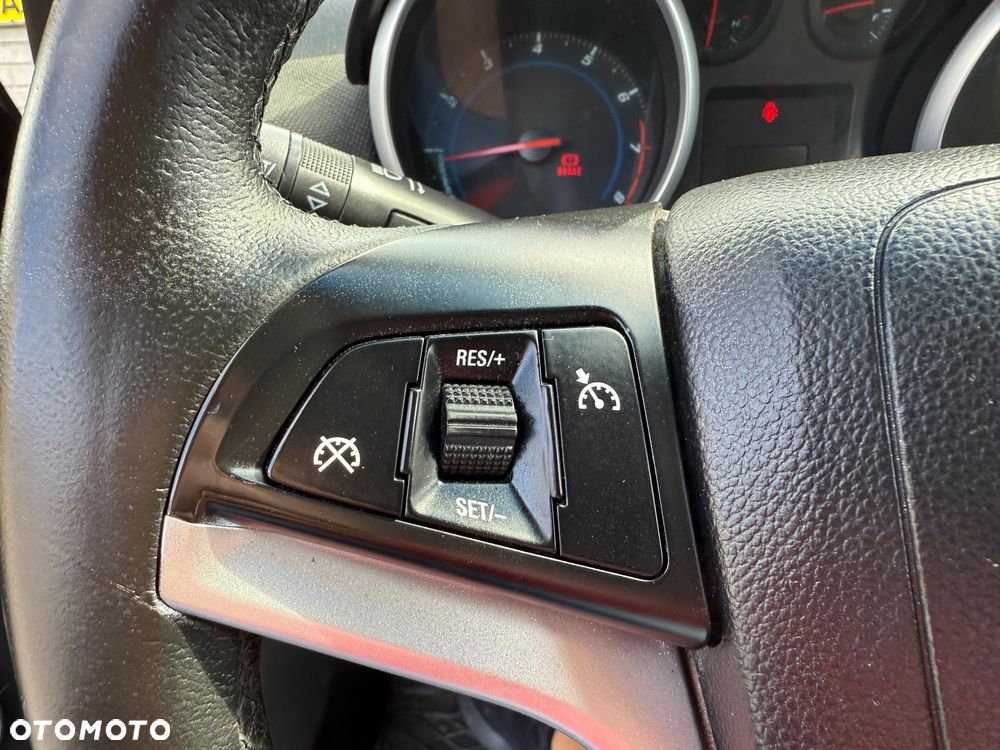 Chevrolet Cruze 1.6 - 13