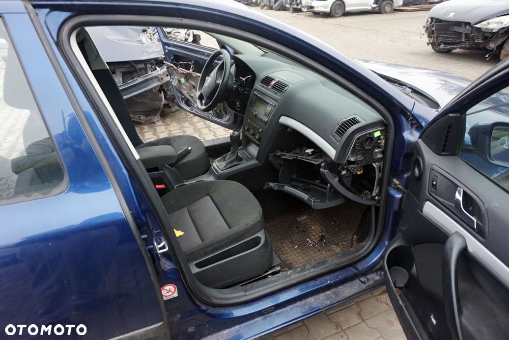 SKODA OCTAVIA II KOMBI 2006 9462 1.9 TDI BXE 105KM GQQ GRANATOWY na części - 13