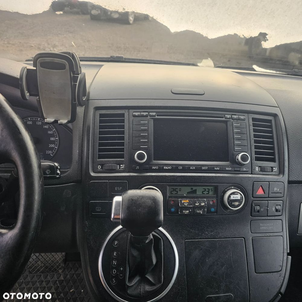 Volkswagen Multivan - 6