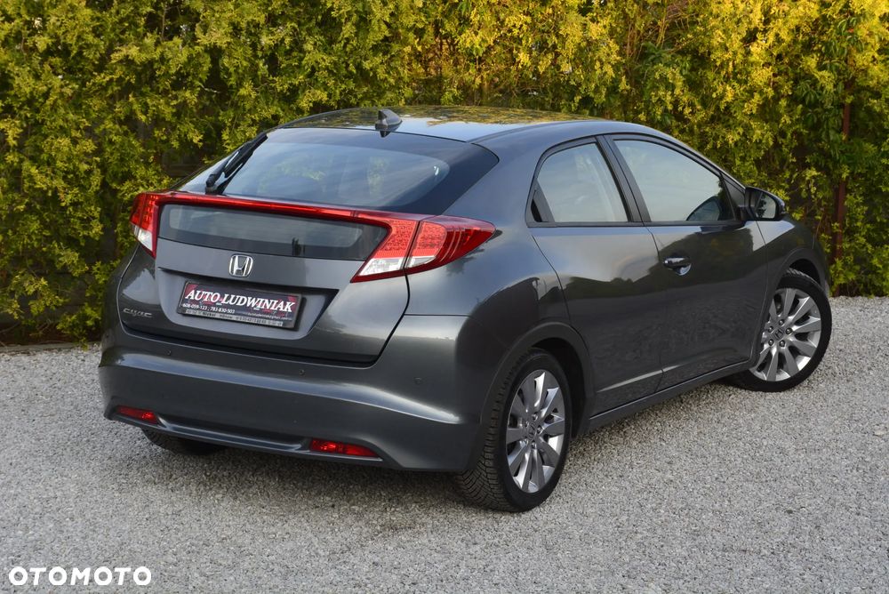 Honda Civic 1.8 Lifestyle - 14