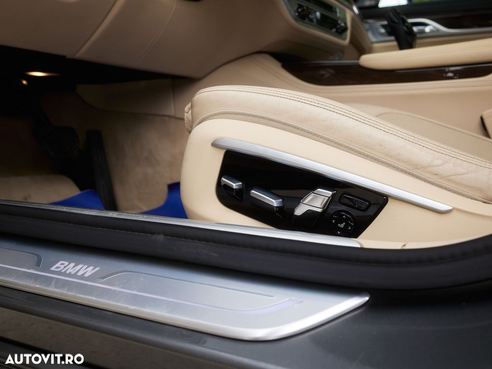 BMW Seria 7 750Li xDrive - 27