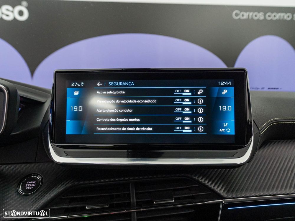 Peugeot 2008 1.2 PureTech GT - 29