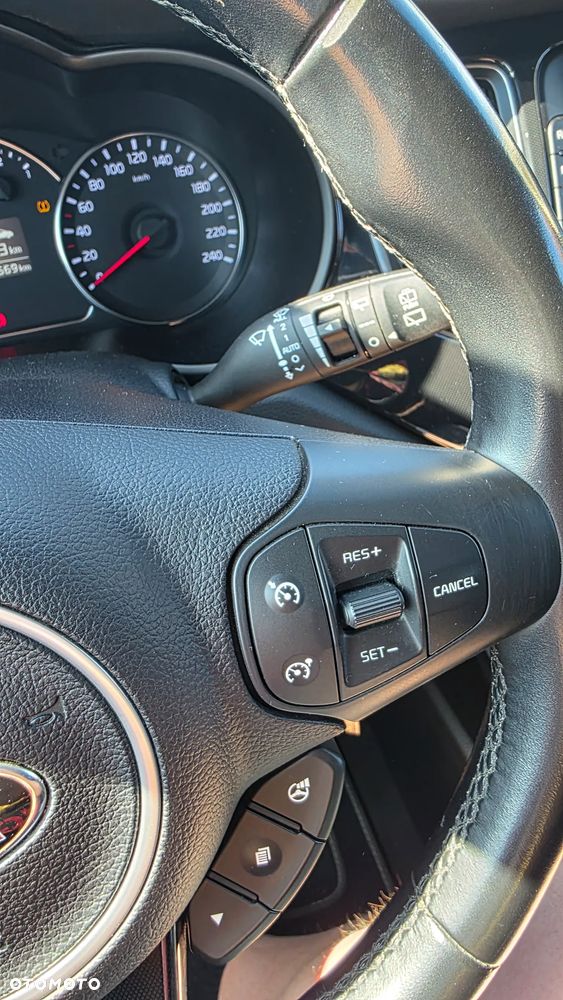 Kia Carens 1.6 GDI Edition 7 - 22