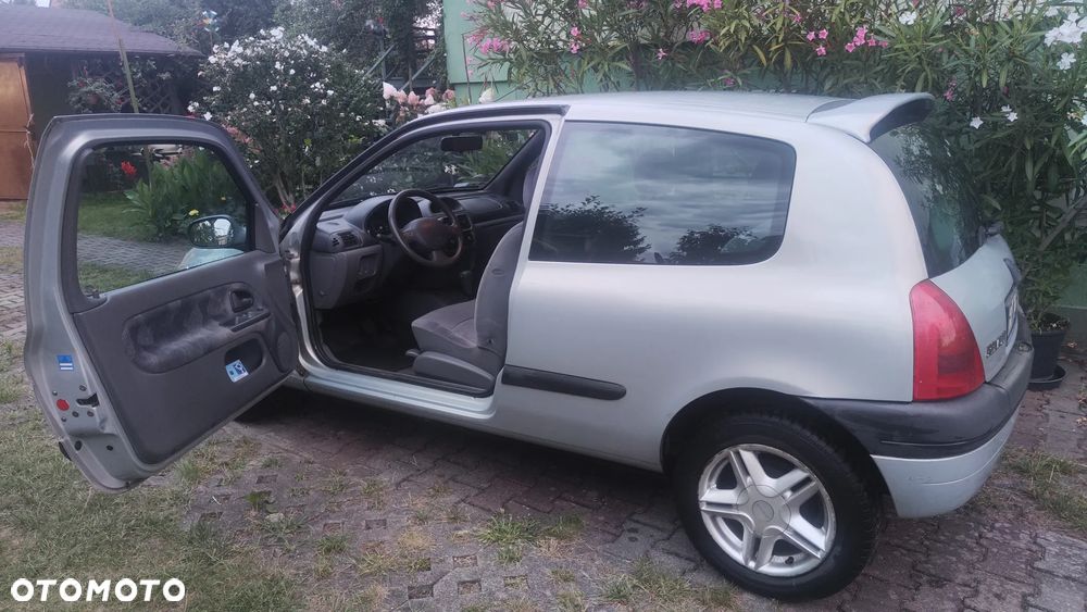 Renault Clio - 3