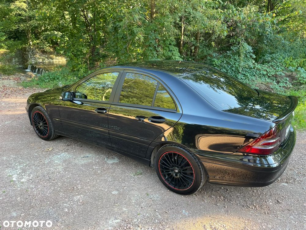 Mercedes-Benz Klasa C 200 CDI Sport Edition - 16