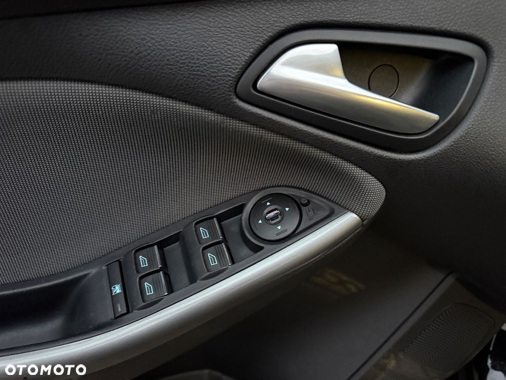 Ford Focus SW 1.6 TDCi DPF Champions Edition - 22