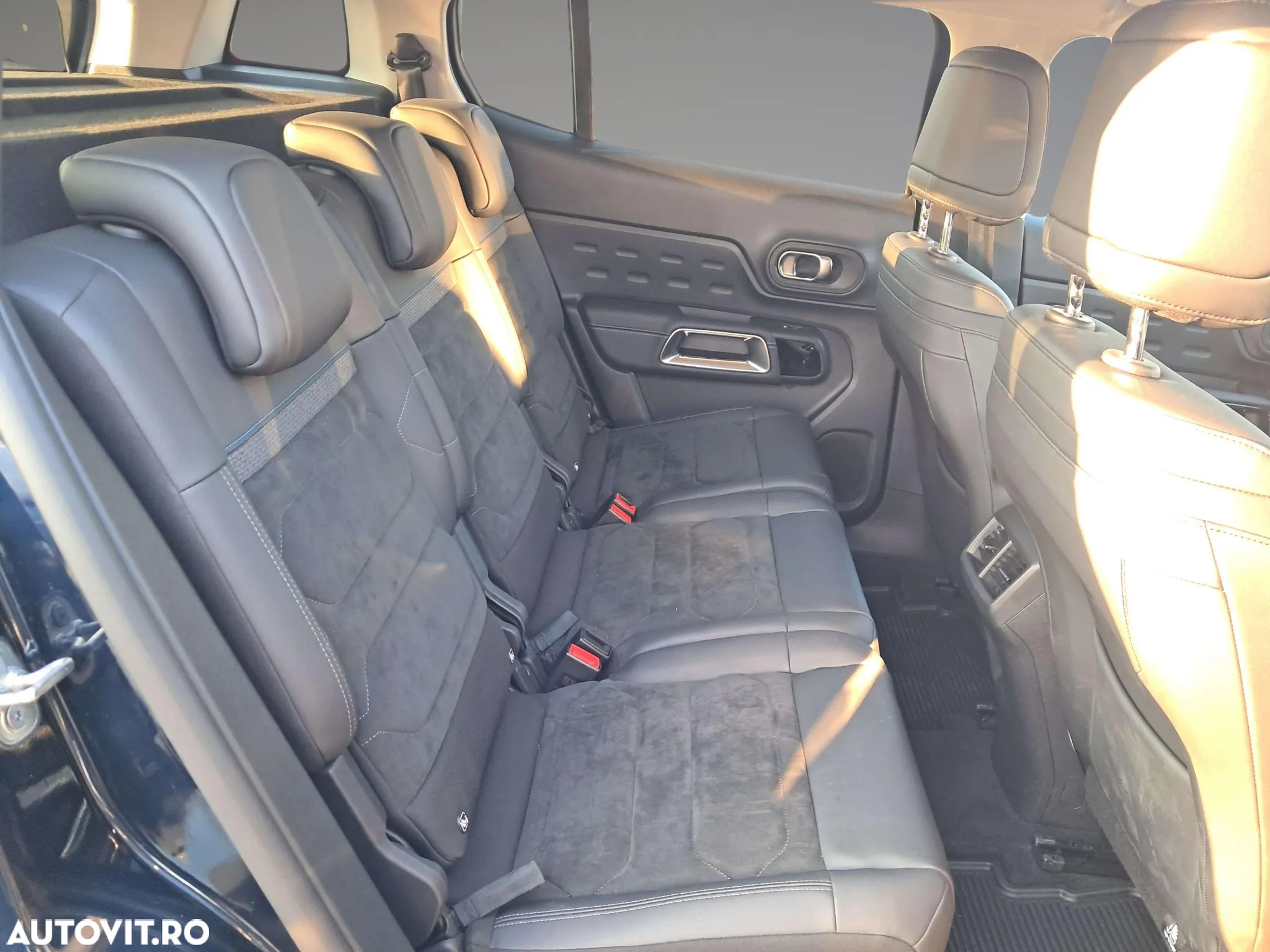 Citroën C5 Aircross 1.2 PureTech S&S EAT8 Shine - 22