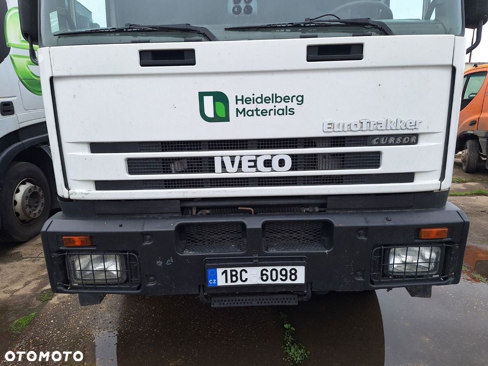 Iveco Eurotrakker 260E38 6X4 + Cifa 32 - 36