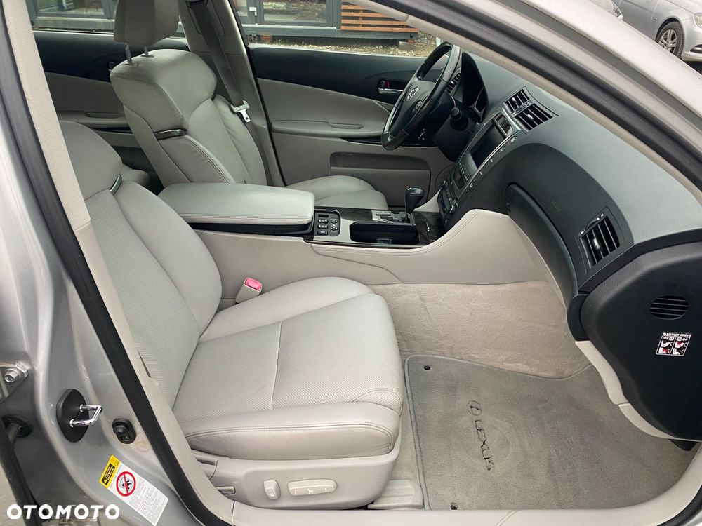 Lexus GS 300 Luxury Line - 29