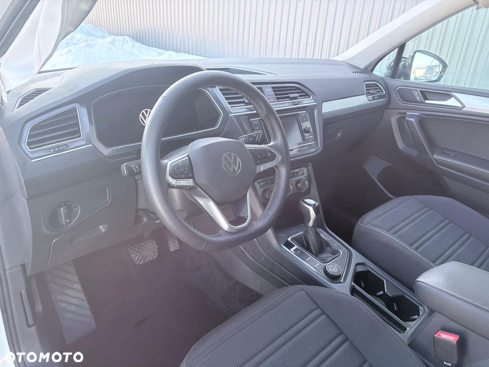 Volkswagen Tiguan - 10