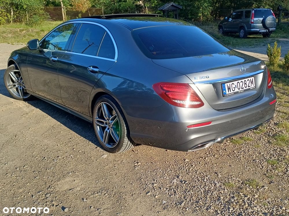 Mercedes-Benz Klasa E 300 9G-TRONIC - 8