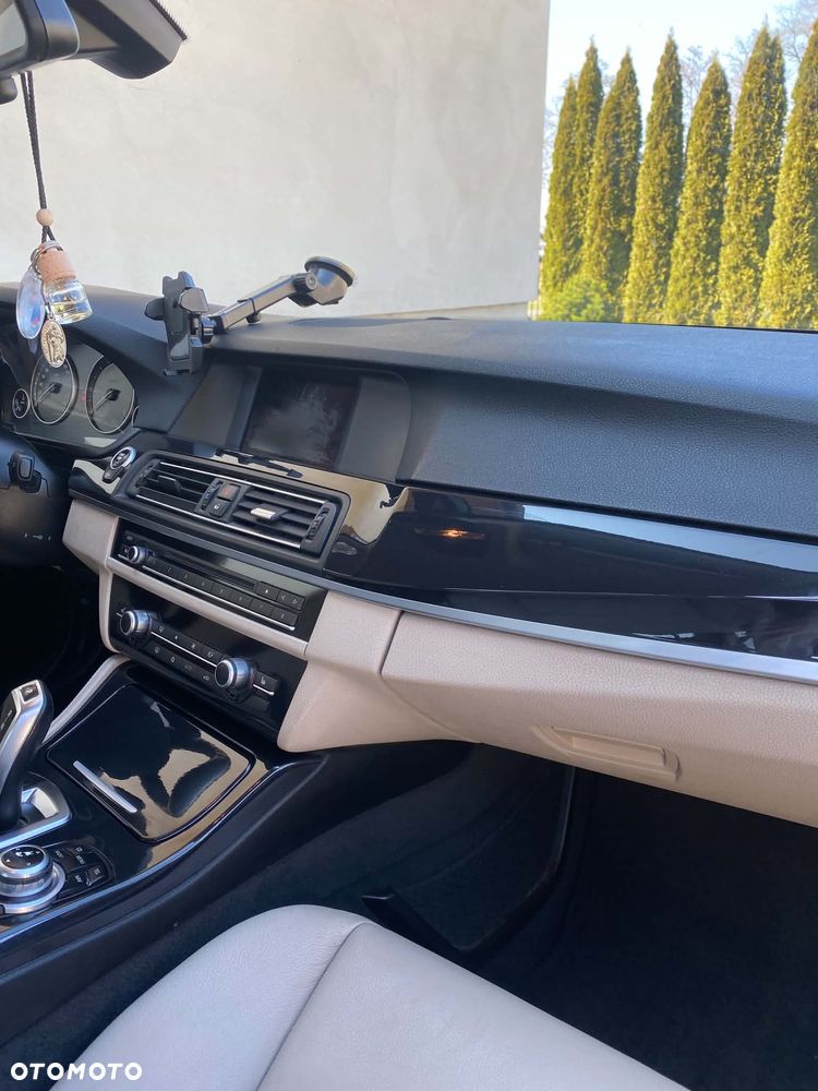 BMW Seria 5 520d - 14