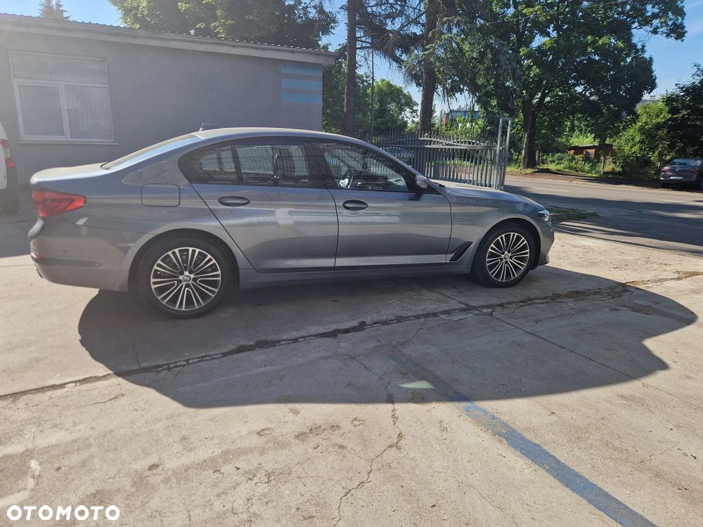 BMW Seria 5 520d xDrive MHEV Sport Line sport - 16