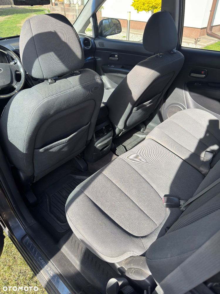 Kia Carens 2.0 CVVT EX - 10