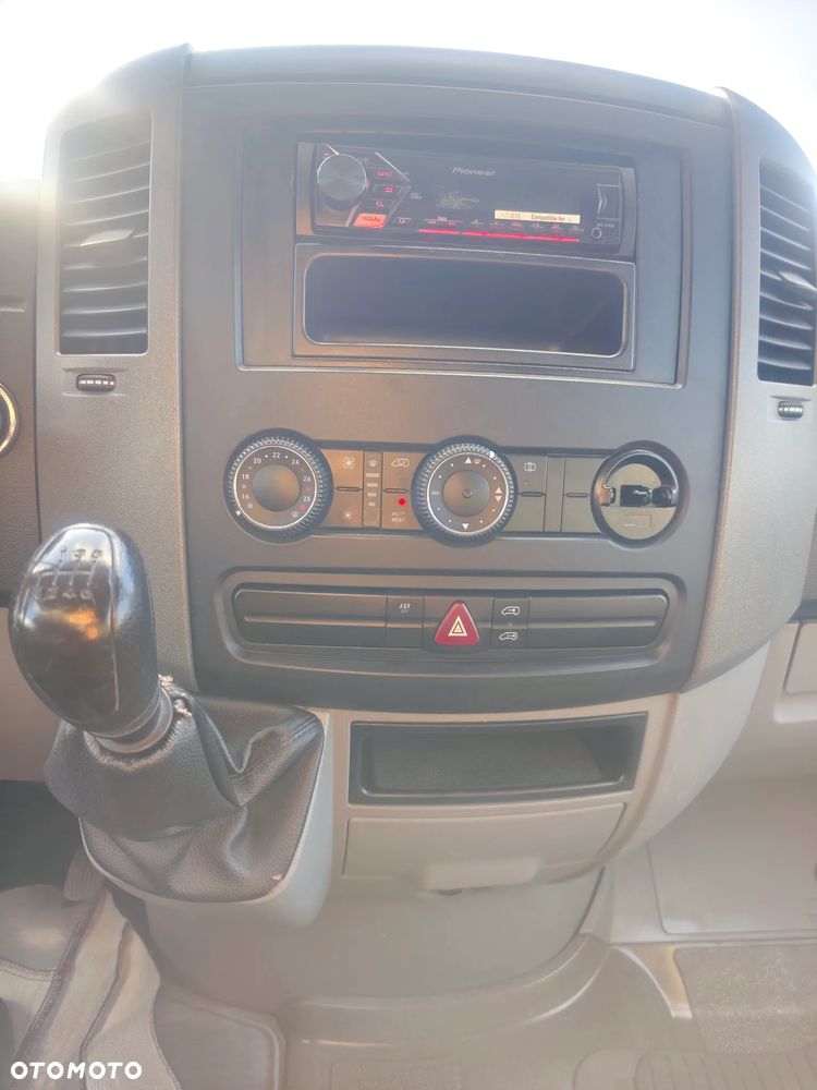 Mercedes-Benz Sprinter W906 315CDI - 32
