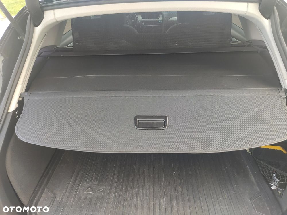 Audi A4 Avant 2.0 TDI - 9