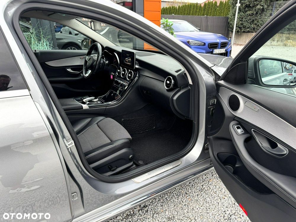 Mercedes-Benz Klasa C 200 (BlueTEC) d T 7G-TRONIC Exclusive - 23