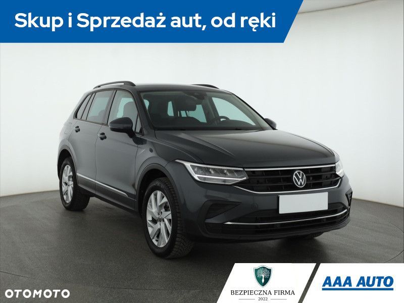 Volkswagen Tiguan - 3