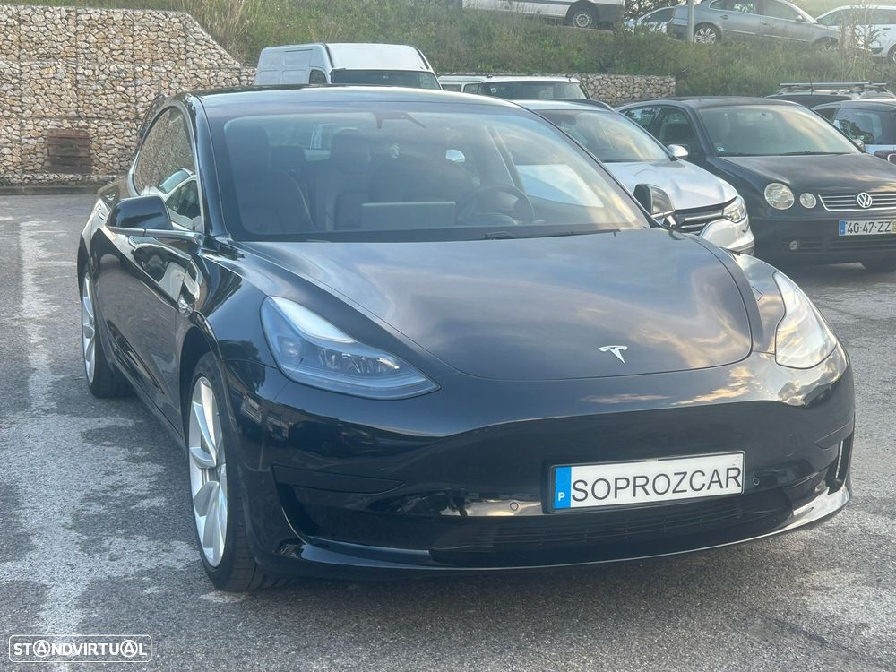 Tesla Model 3 - 1