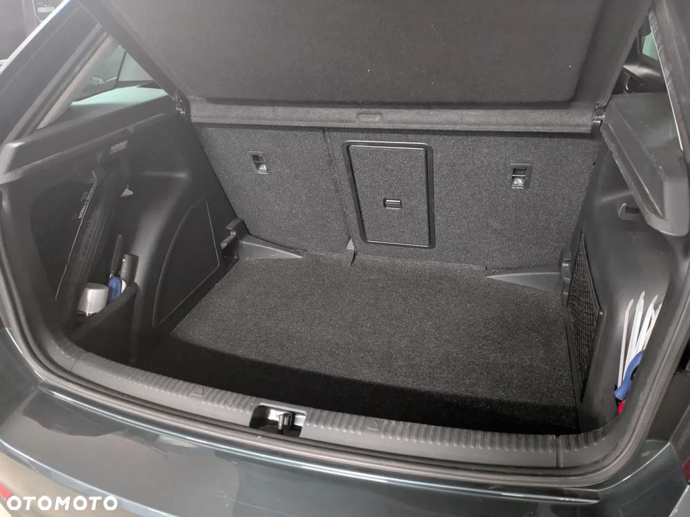 Skoda RAPID 1.0 TSI Clever - 16