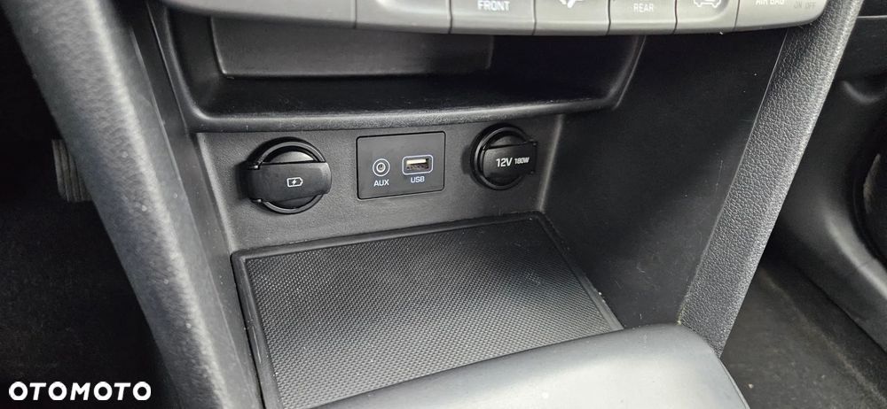 Hyundai Kona - 34