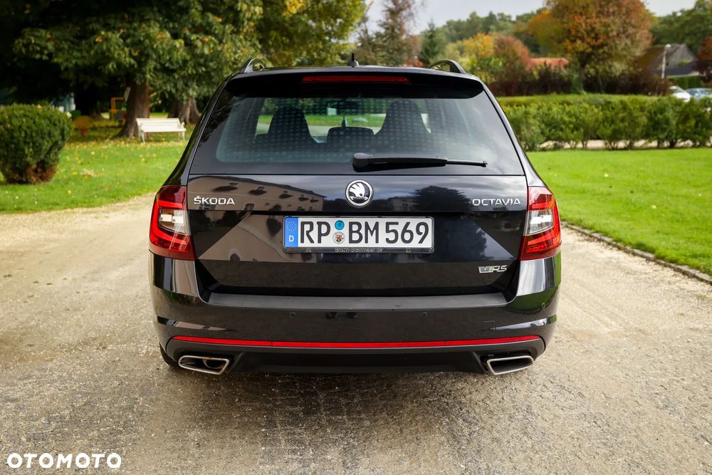 Skoda Octavia 2.0 TDI (Green tec) DSG RS - 13