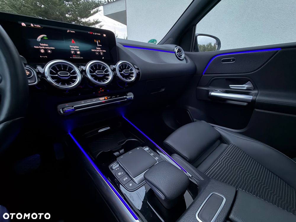 Mercedes-Benz Klasa B 180 7G-DCT Progressive Advanced - 28
