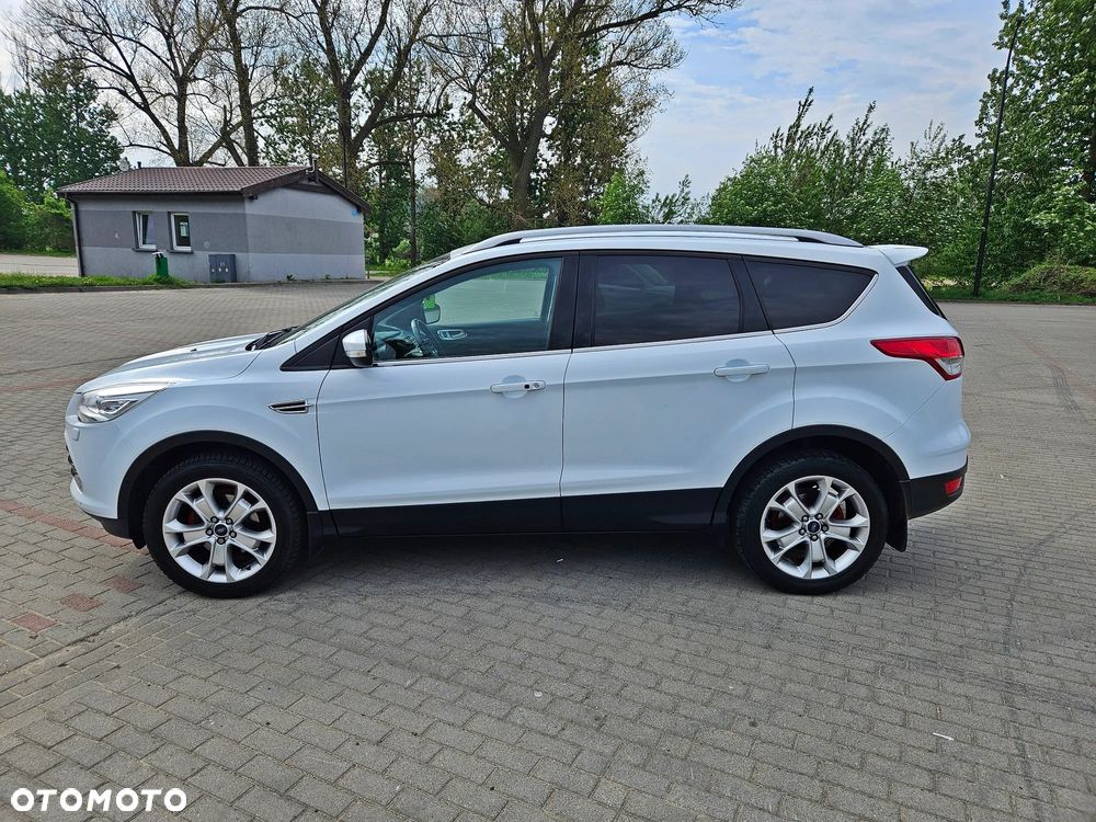 Ford Kuga 1.6 EcoBoost 2x4 Titanium - 6