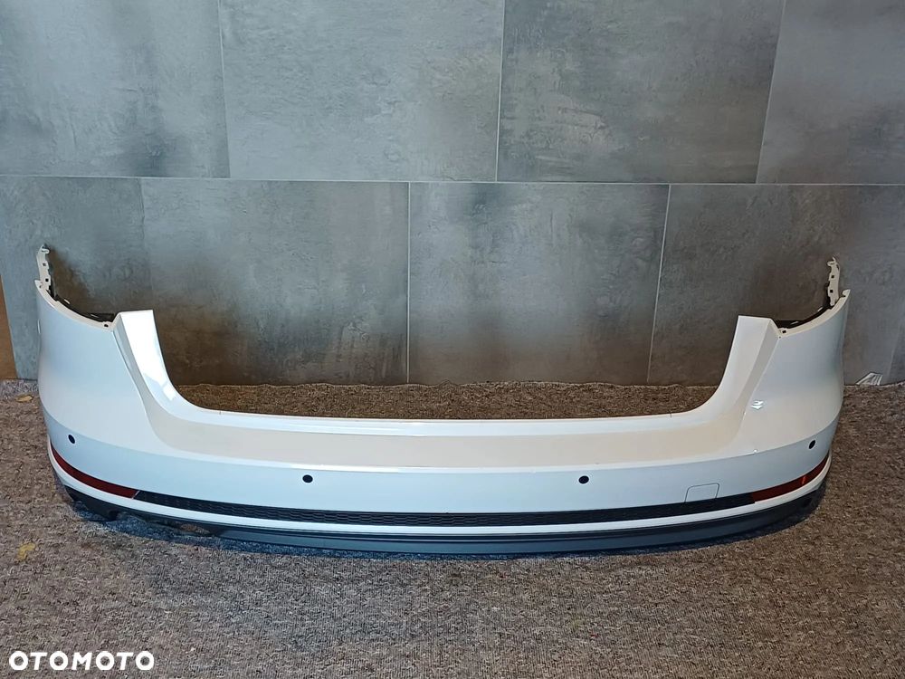 NR 583 Zderzak Tylny do Audi A4 B9 s-line avant kombi 8W9807511M - 2