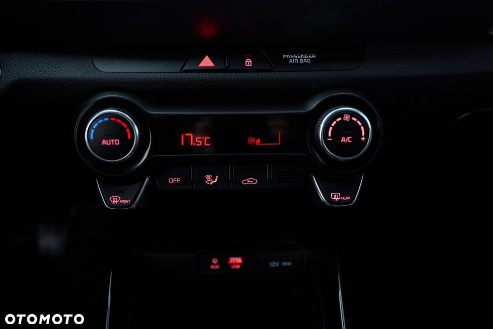 Kia Stonic - 22