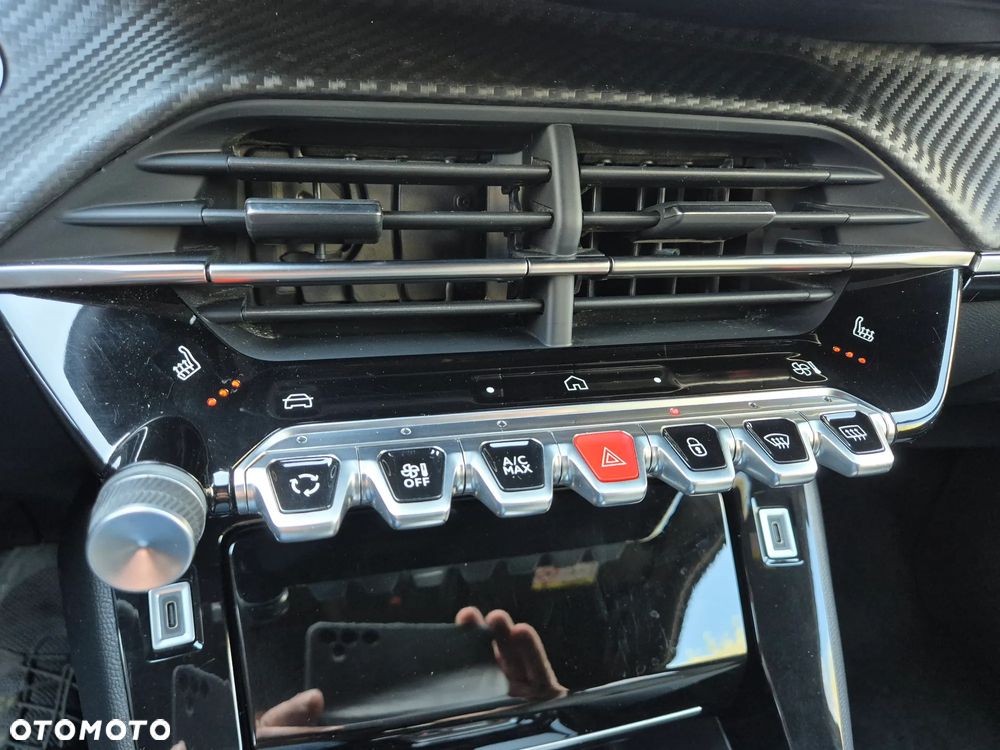 Peugeot 2008 Hybrid 136 e-DSC Allure - 9