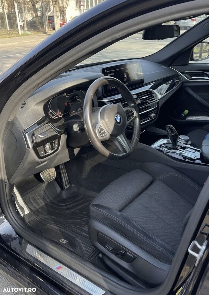 BMW Seria 5 530e xDrive AT PHEV - 11