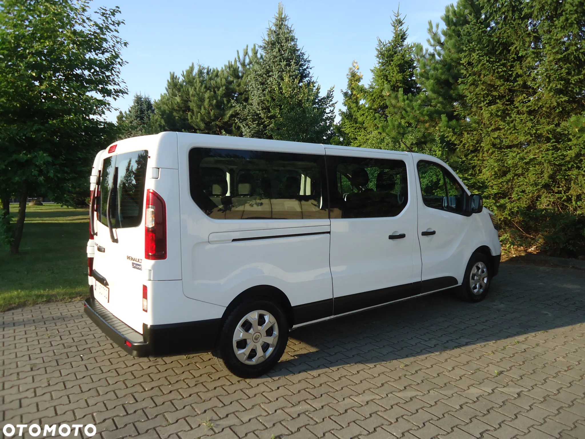 Renault Trafic - 11