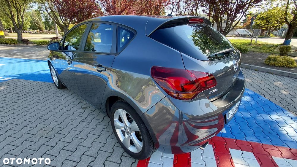 Opel Astra 1.4 T Cosmo - 7