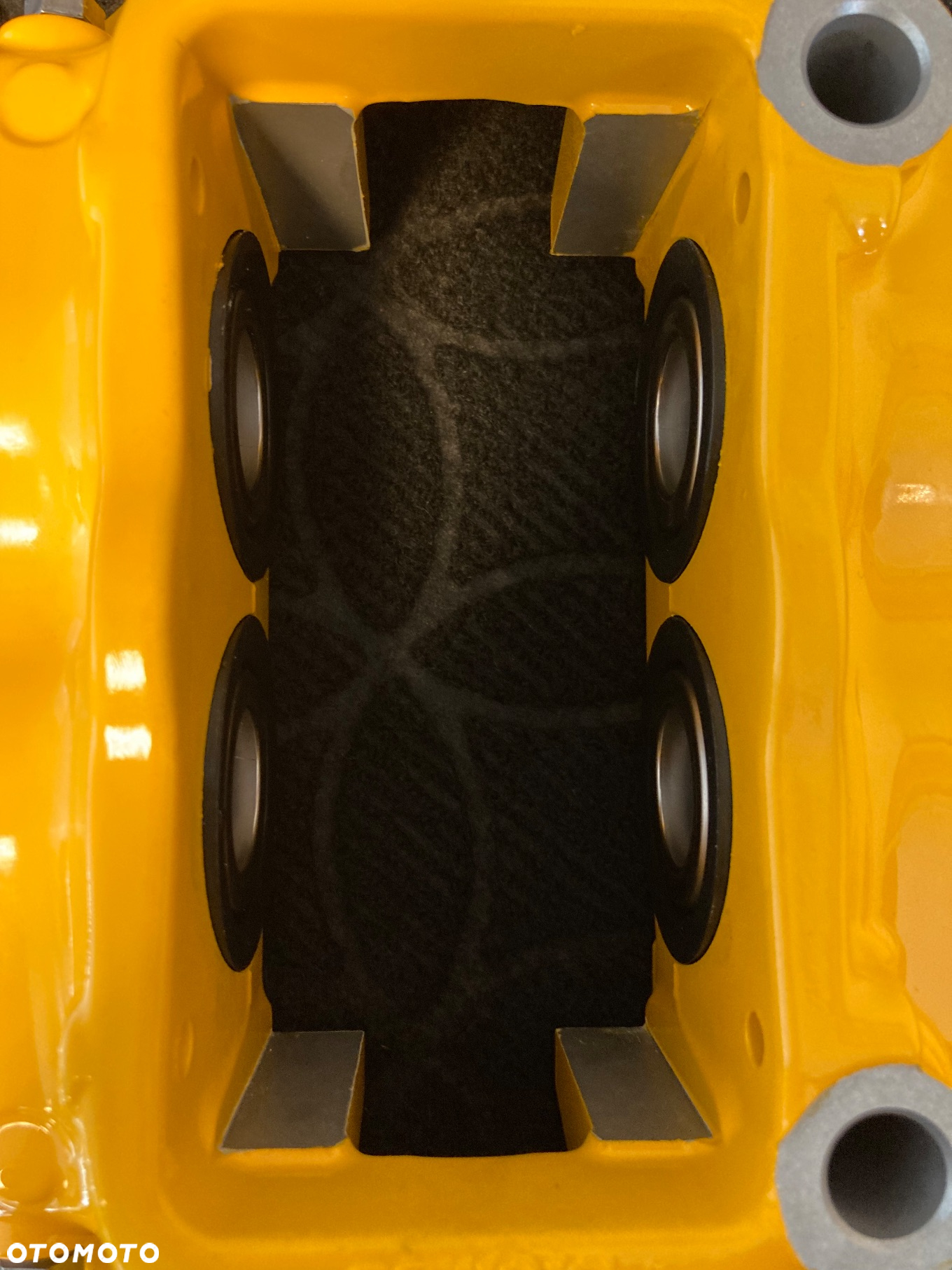 Zaciski hamulcowe przód RENAULT MEGANE RS IV, regeneracja / lakierowanie - 7