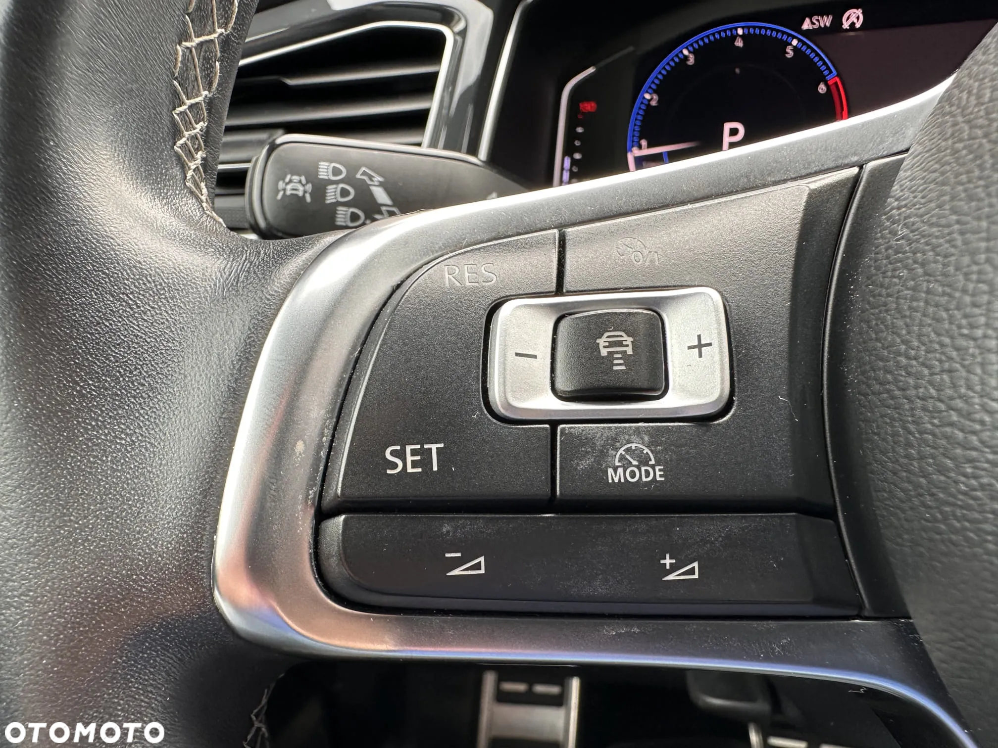 Volkswagen T-Roc 1.5 TSI R-Line Plus DSG - 35