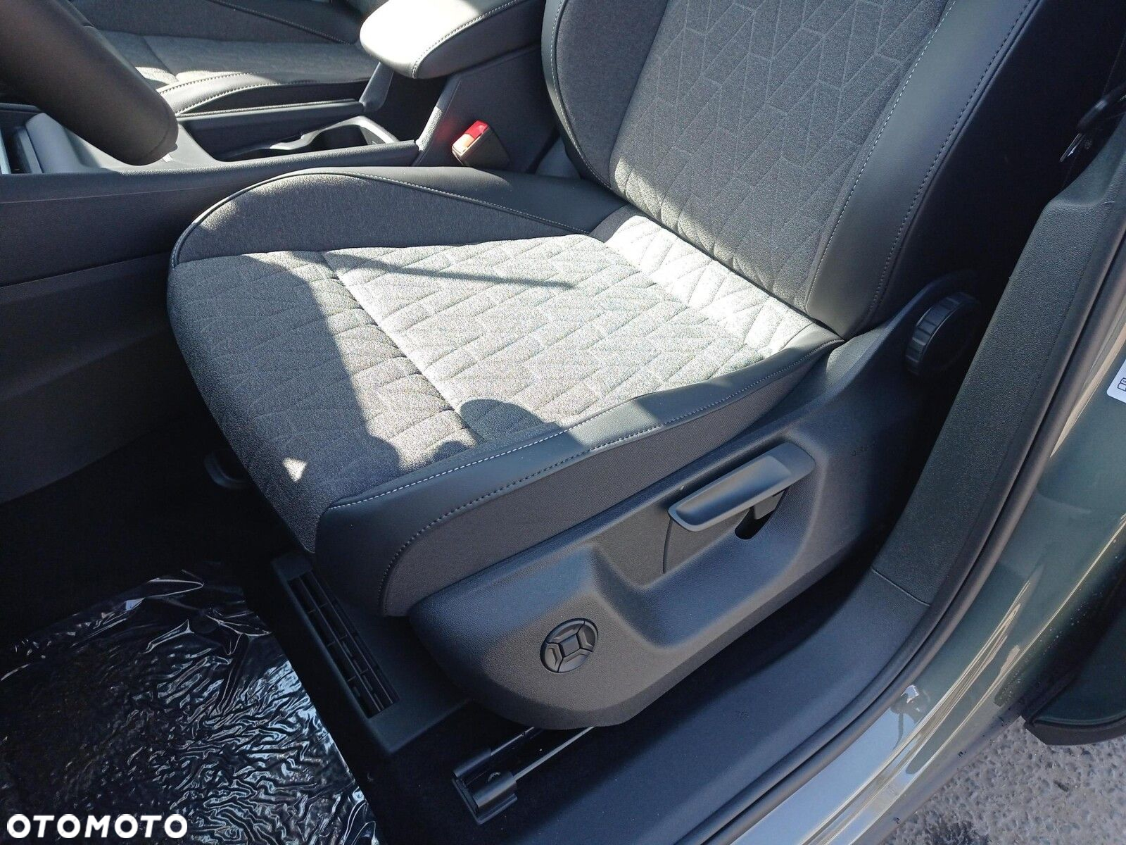 Volkswagen Tiguan - 12