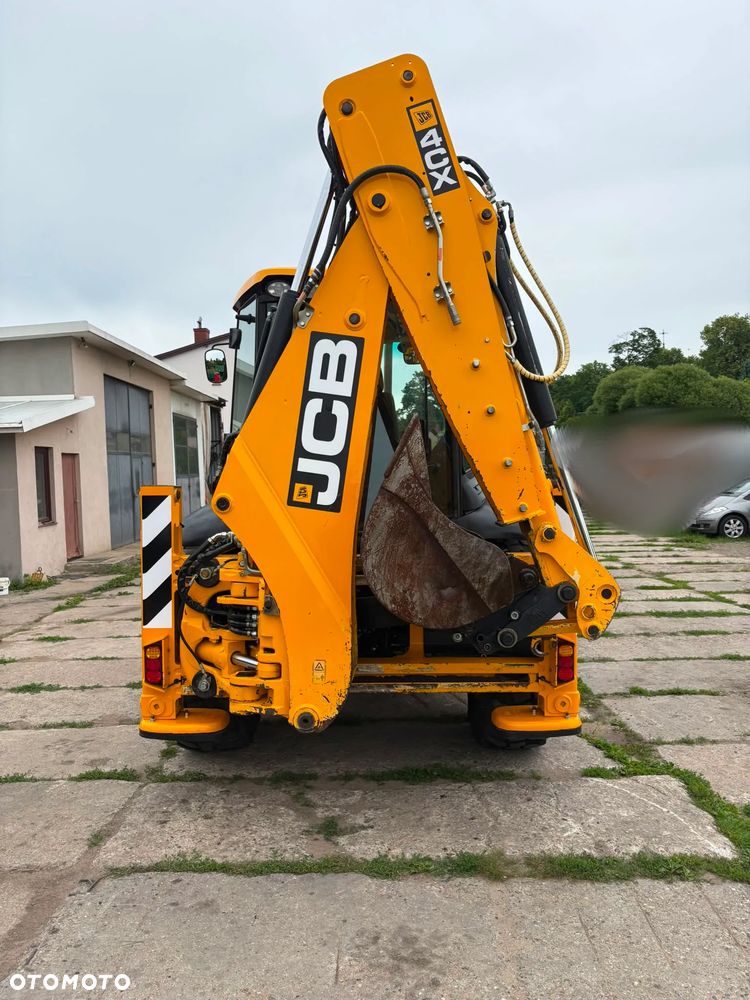 JCB 4CX - 35