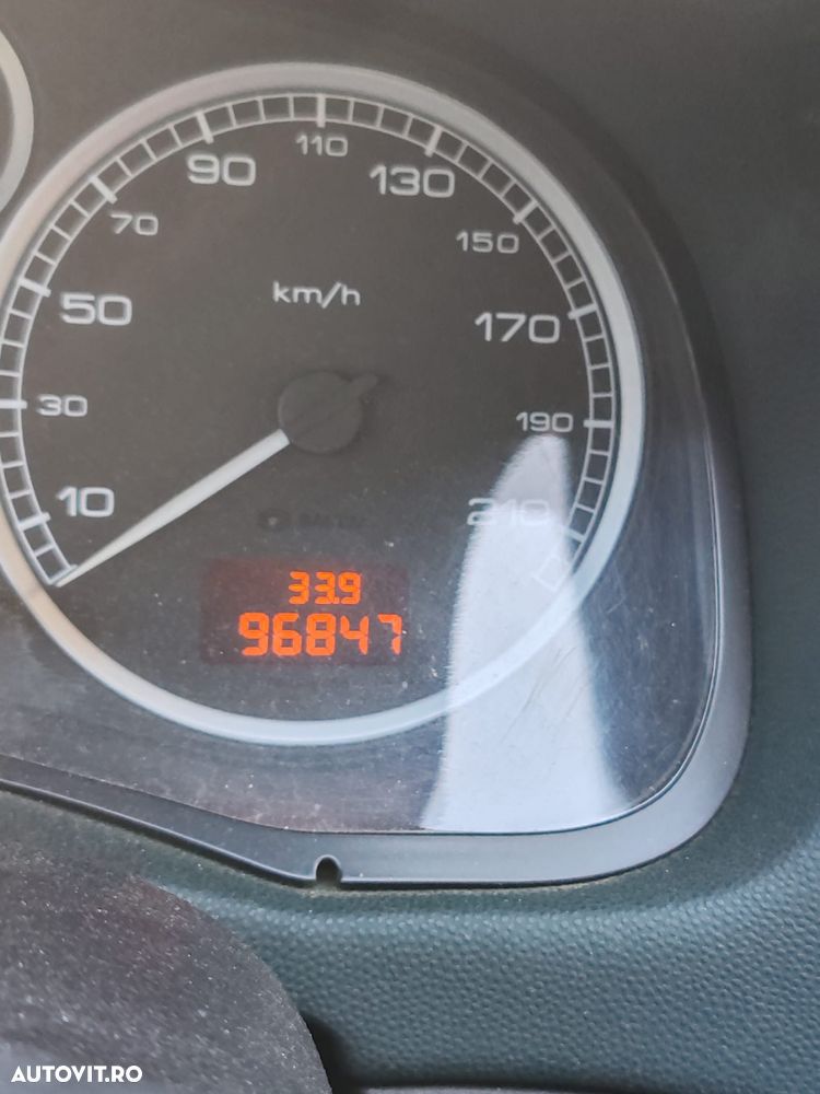 Peugeot 307 110 Premium - 8