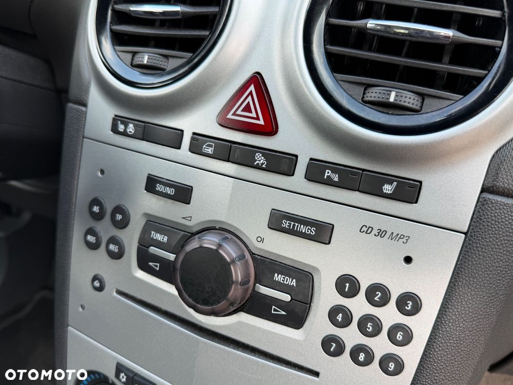 Opel Corsa 1.4 16V Sport - 8