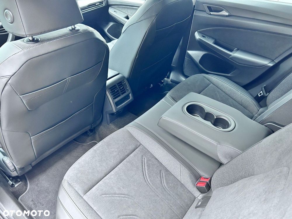 Volkswagen Golf - 13