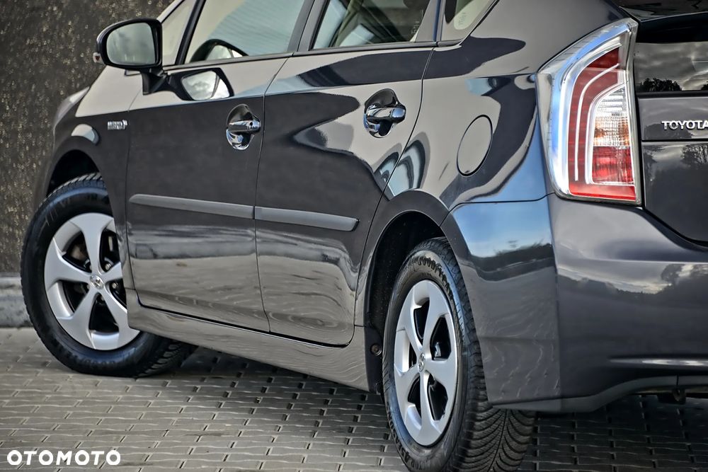 Toyota Prius 1.8 Hybrid Premium - 17