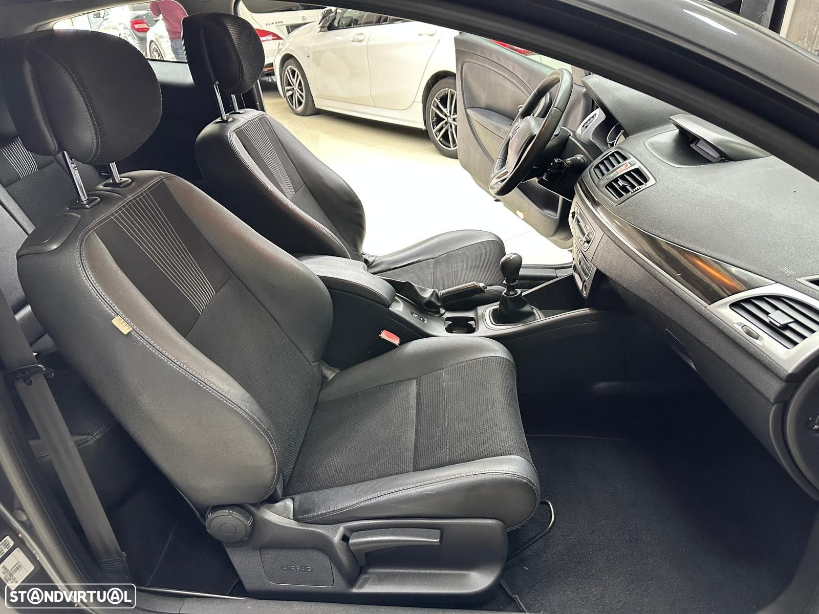 Renault Megane Coupe 1.5 dCi - 15