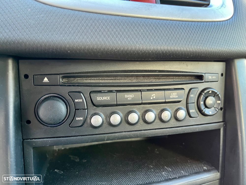 Peugeot 207 1.4 16V Trendy - 37