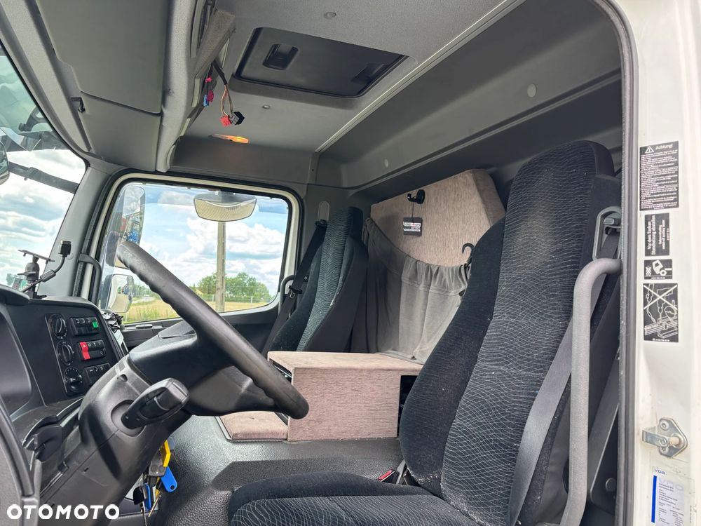 Mercedes-Benz ATEGO 1524  EURO 6 (1527, 1530) kontener z windą , kabina przeedłużana  z łóżkiem składanym, kurierka, paletówka, - 16