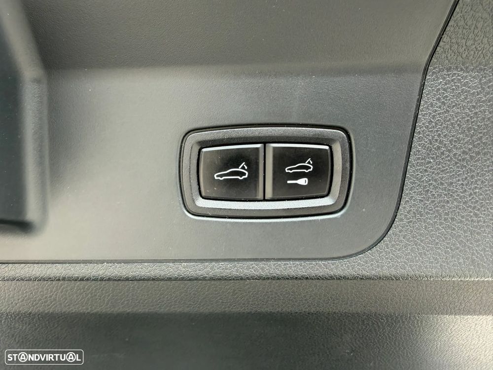 Porsche Panamera 4 E-Hybrid Platinum Edition - 29