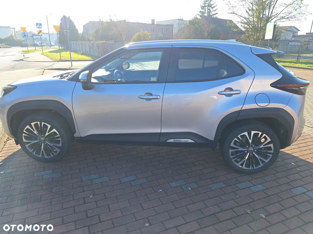 Toyota Yaris Cross Hybrid 1.5 Executive - 4