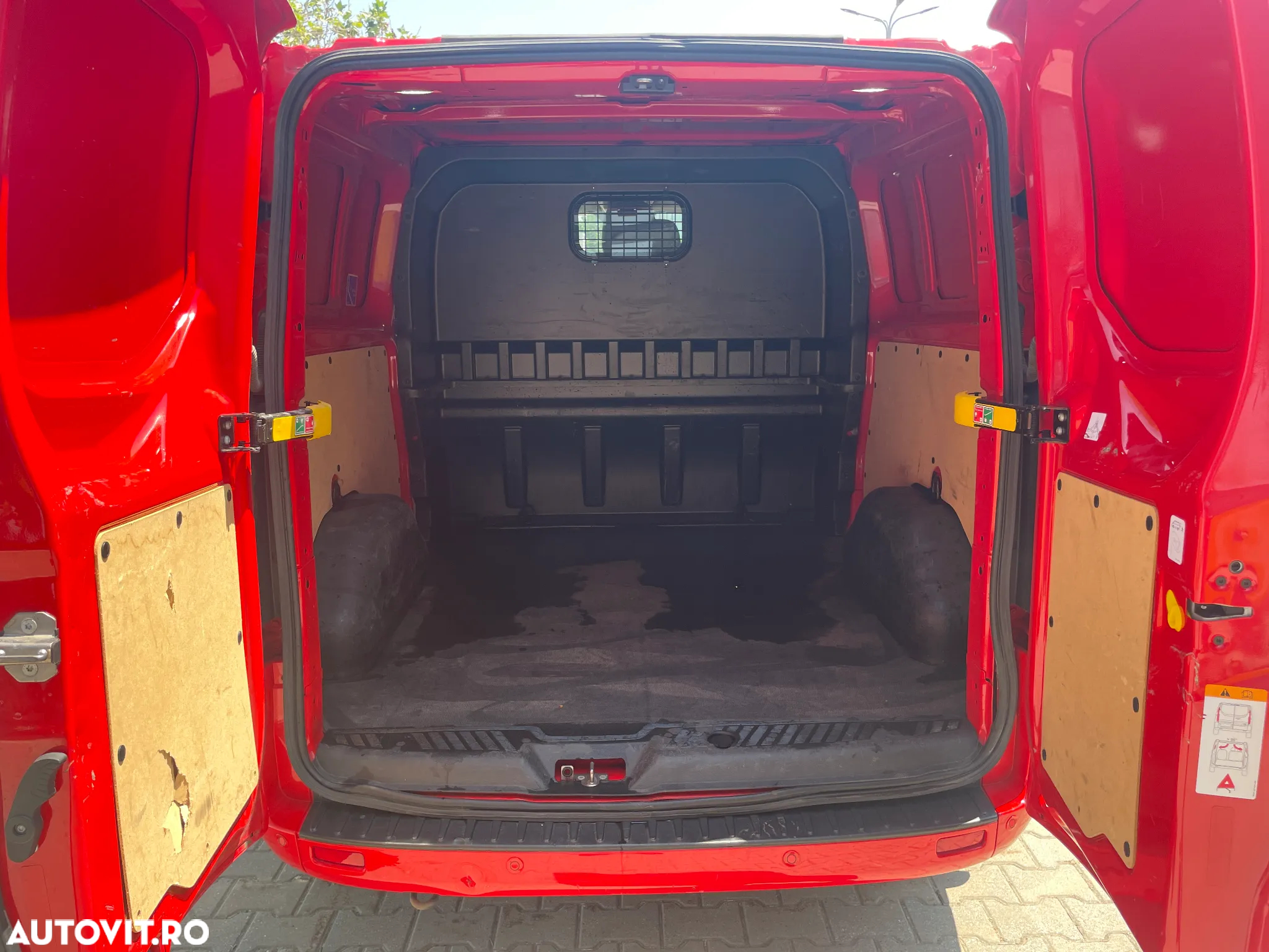 Ford Transit Custom DCIV 320 2.0 EcoBlue 170 CP L2H1 Trend Aut. - 9