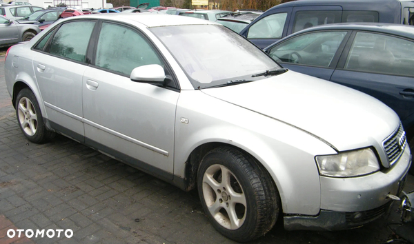 Audi A4 B6 1.9 TDI 130KM silnik AWX skrzynia FEC lakier LY7W