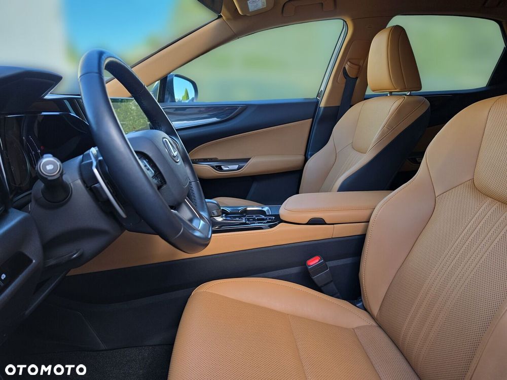 Lexus NX 350h Prestige 2WD - 23